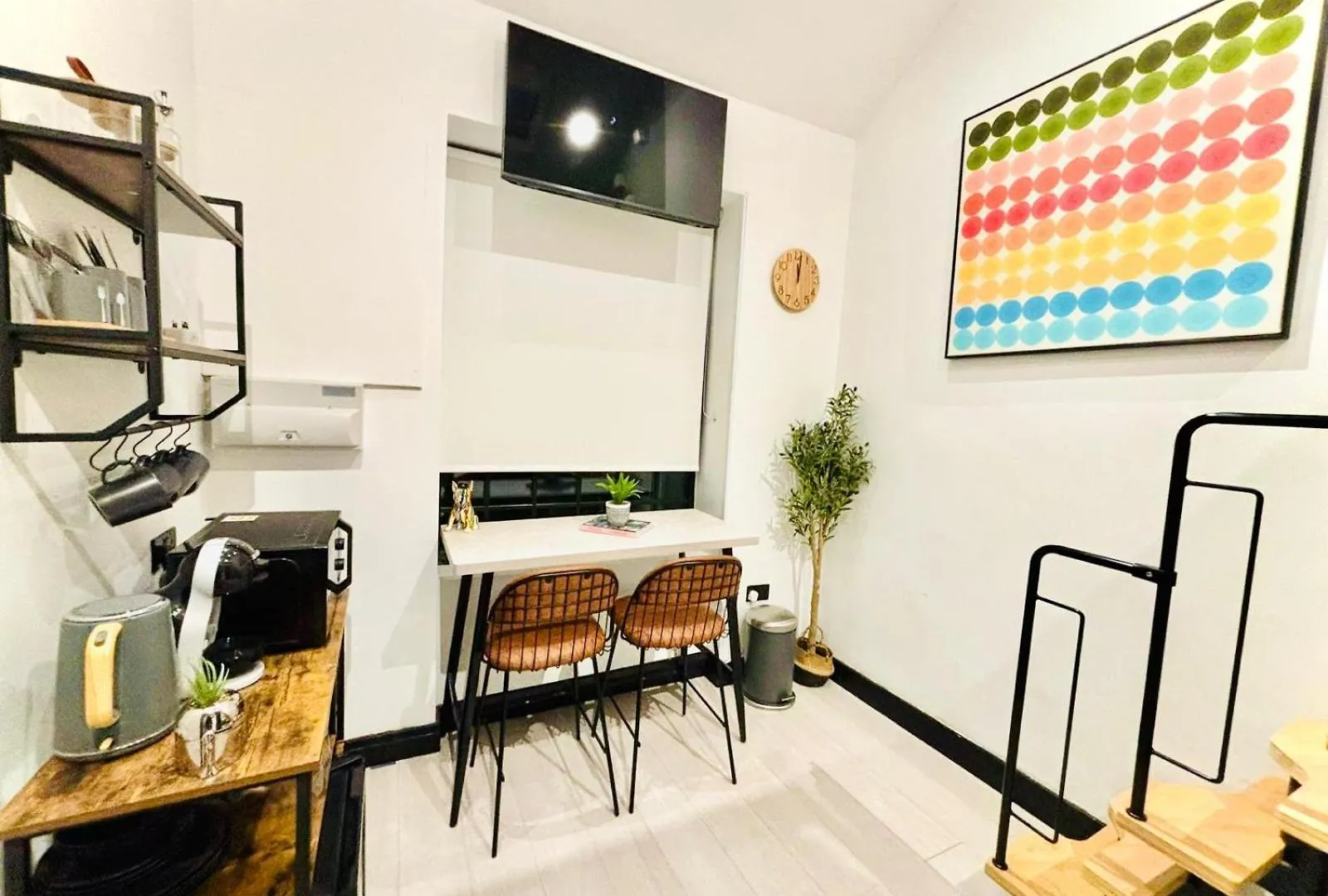 Гостевой дом London Luxury Mezzanine Studio Flats Next Hackney Central