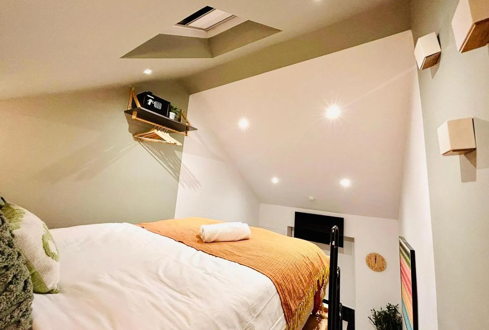Гостевой дом London Luxury Mezzanine Studio Flats Next Hackney Central Великобритания