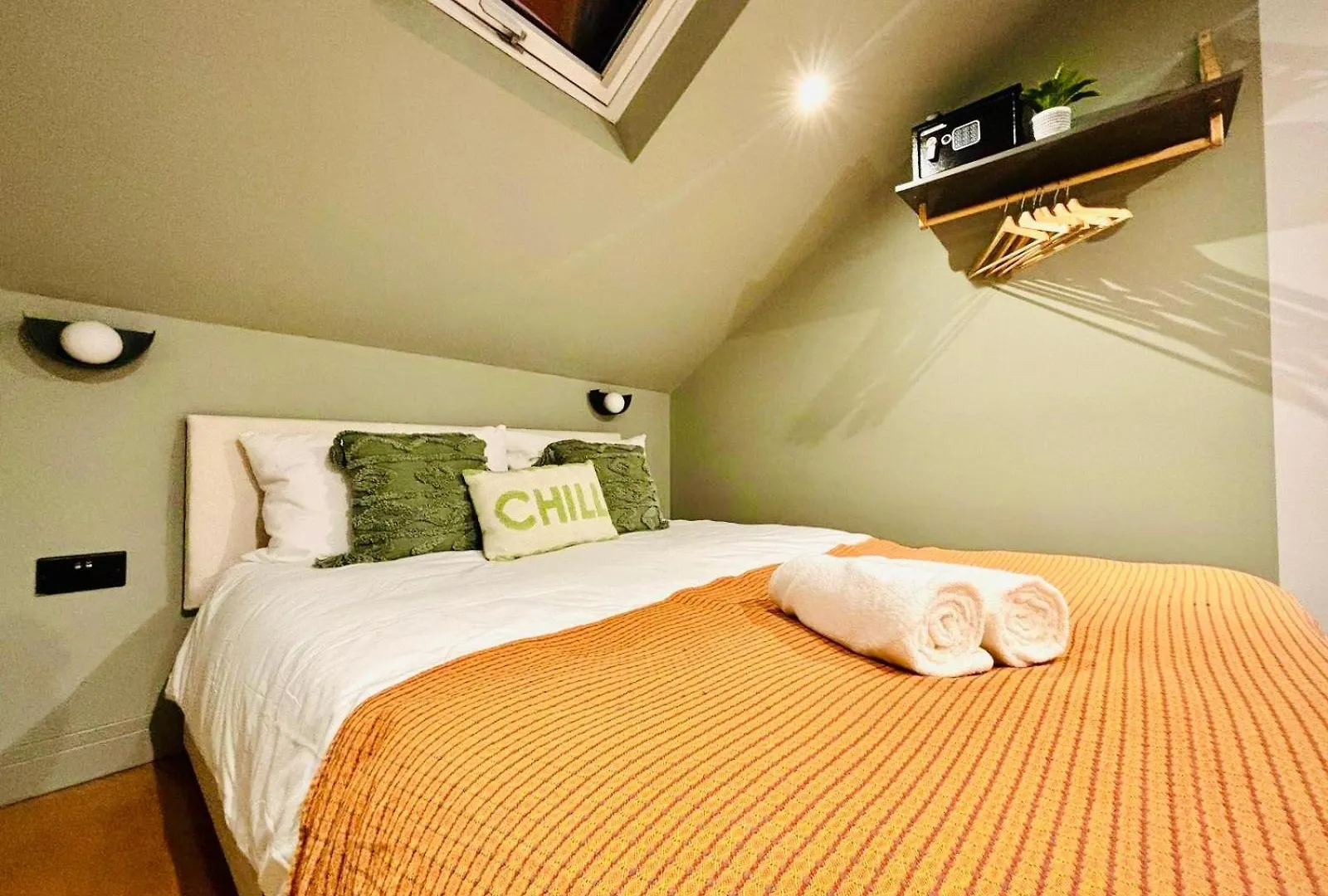 London Luxury Mezzanine Studio Flats Next Hackney Central 0*,  United Kingdom