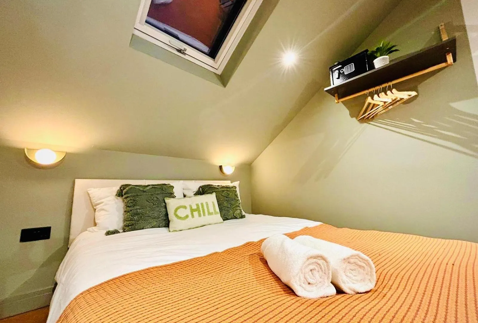 Guest house London Luxury Mezzanine Studio Flats Next Hackney Central